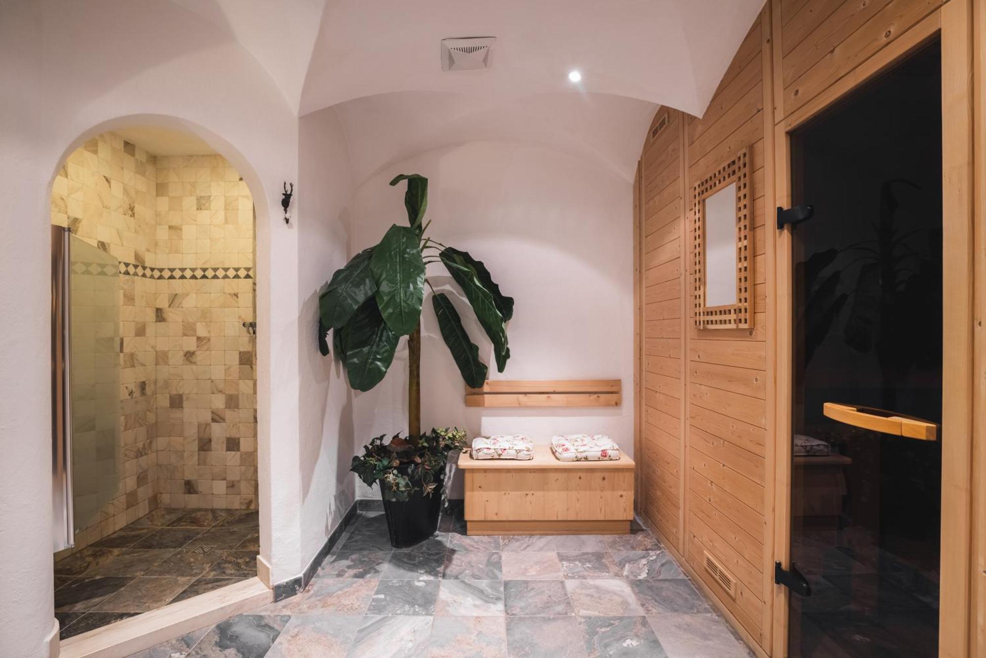Hotel Ciasa Ai Pini San Cassiano  Dış mekan fotoğraf