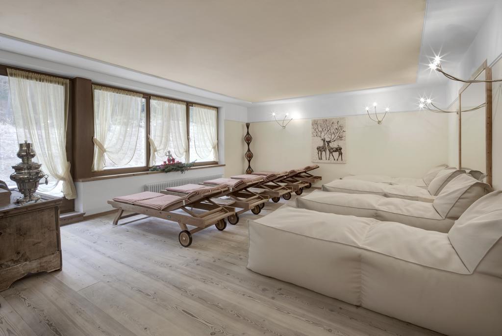 Hotel Ciasa Ai Pini San Cassiano  Dış mekan fotoğraf