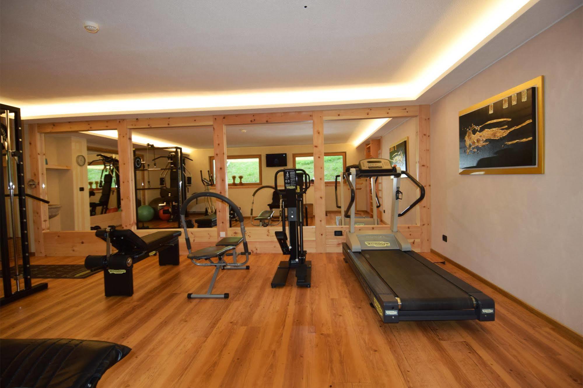 Hotel Ciasa Ai Pini San Cassiano  Dış mekan fotoğraf